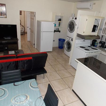 Stewart Apt- Trincity, Airport, Washer, Dryer, Office, Cable , Wifi Bagian luar foto