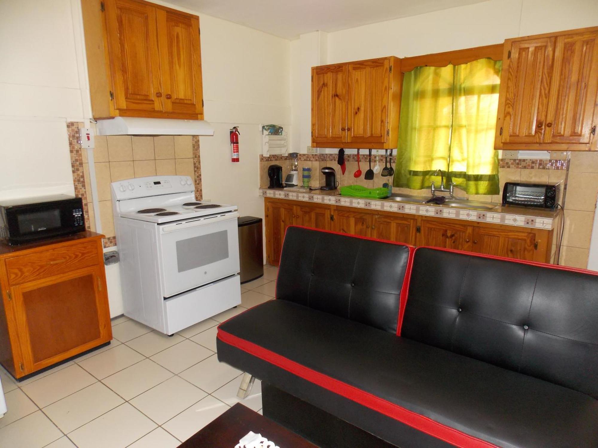 Stewart Apt- Trincity, Airport, Washer, Dryer, Office, Cable , Wifi Ruang foto
