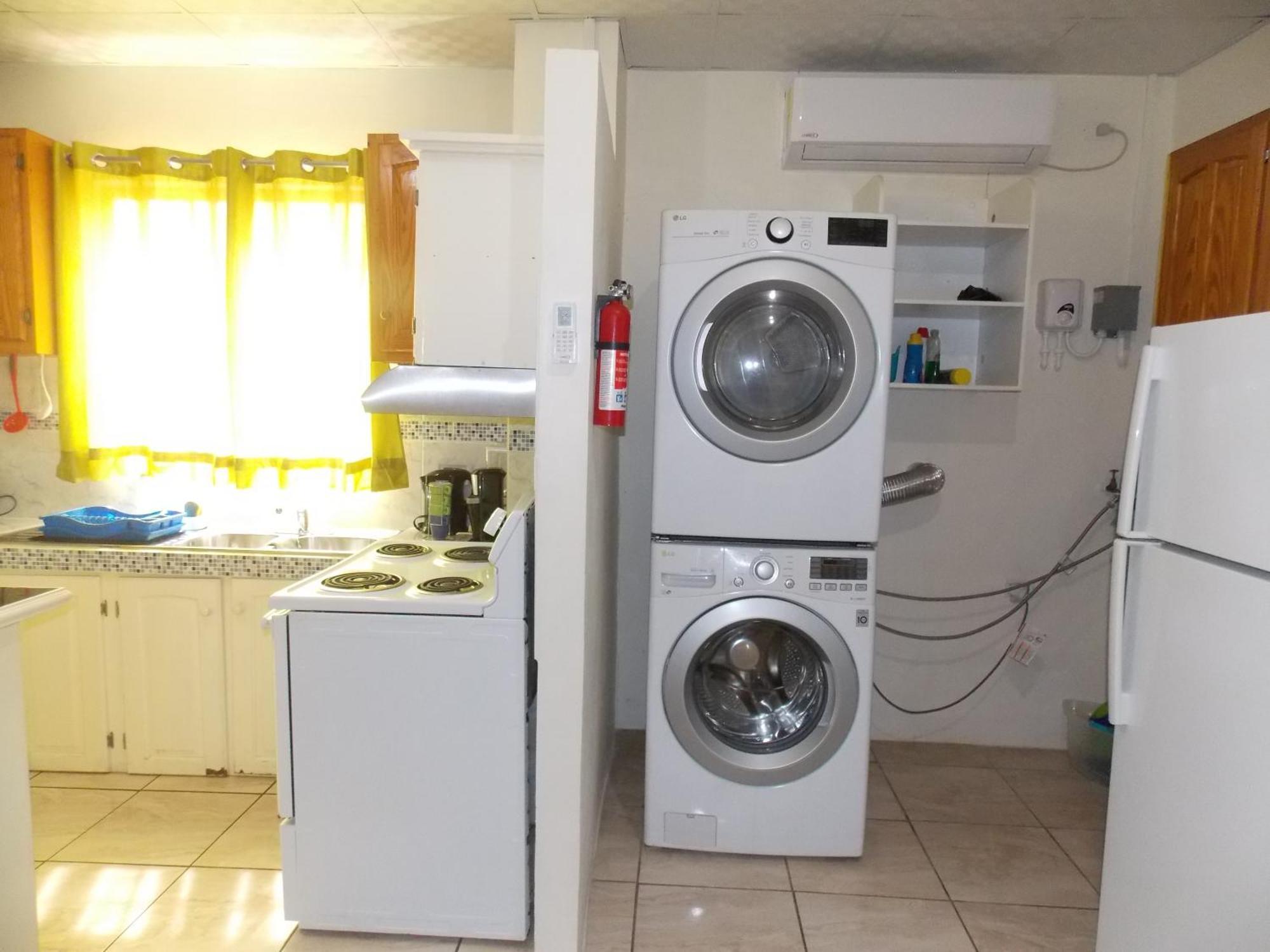 Stewart Apt- Trincity, Airport, Washer, Dryer, Office, Cable , Wifi Bagian luar foto