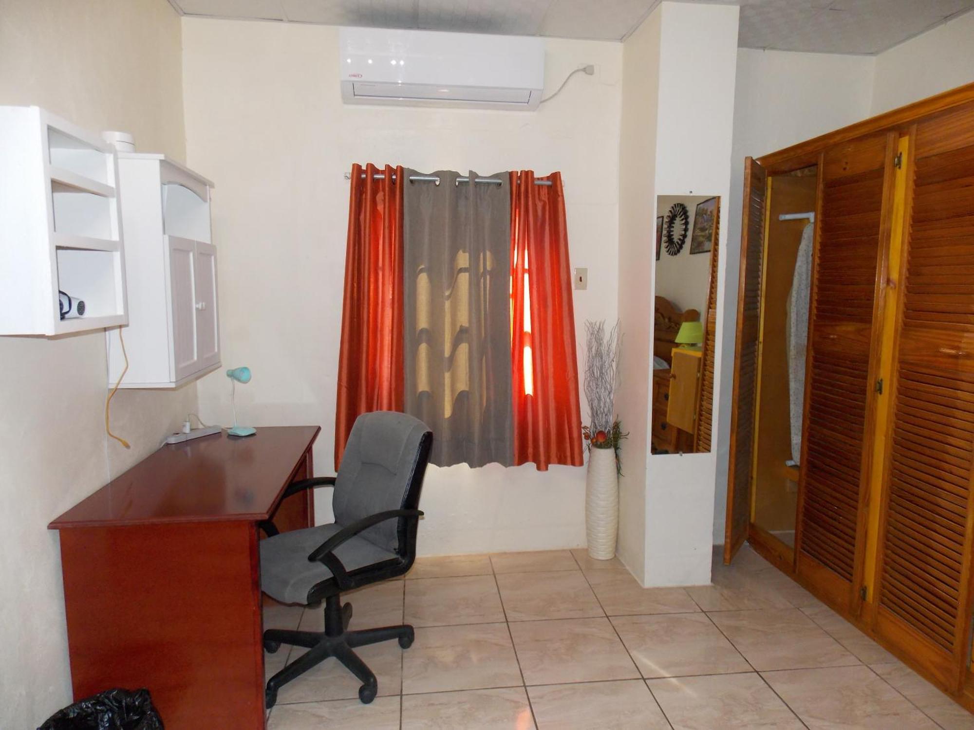 Stewart Apt- Trincity, Airport, Washer, Dryer, Office, Cable , Wifi Bagian luar foto